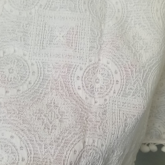 BCBGeneration Boho Hippie Soft Girl pompom tank large NWT - Picture 4 of 6